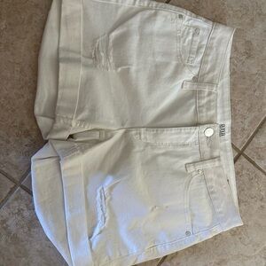 a.n.a White Jean Shorts Classic Fit